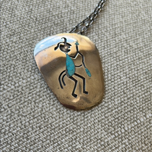 Authentic vintage turquoise and silver Kachina inlay pendant and chain necklace. - Picture 4 of 8